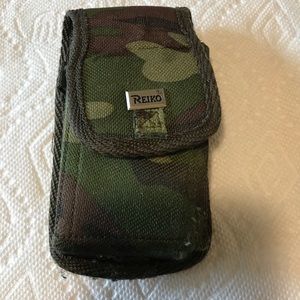 Camo belt clip flip phone/accessory holder
